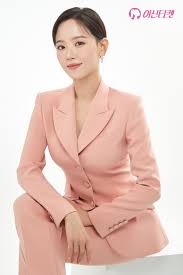 Calendar and homepage with your shows only. Actress Kang Han Na From Start Up Is Chosen As An Exclusive Model For Beauty Platform Yeoshin Ticket Allkpop