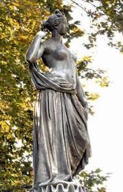 Les Jardins Des Champs Elysees Statue De Diane De Louis Desprez Jardins Champs Champs Elysees
