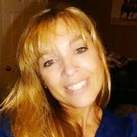 Michelle Merlo's Instagram, Twitter & Facebook