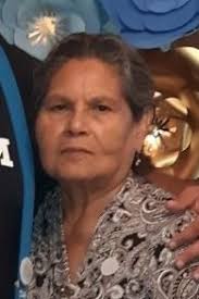 Carolina Carreon's Instagram, Twitter & Facebook