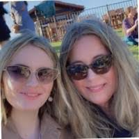 Jessica Schimpf's Instagram, Twitter & Facebook