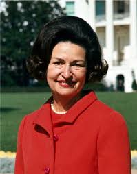 Bouffant Definition And Synonyms Of Bouffant In The English Dictionary bouffant definition and synonyms of