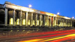 Haus der kunst, munich, germany. 80 Jahre Haus Der Kunst Vom Bosen Geist In Den Fugen Bayerisches Feuilleton Bayern 2 Radio Br De