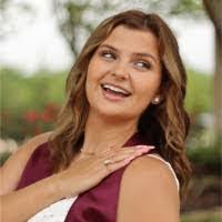 Deanna Oster's Instagram, Twitter & Facebook