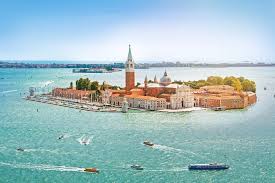 One of the best venice walking tours, this is an introduction to the city and includes both walking and a gondola ride. 15 Best Venice Tours The Crazy Tourist