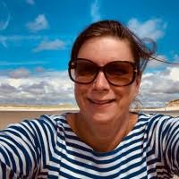 100+ "Hoeksema" profiles