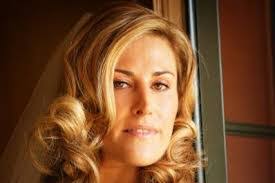 Janis Foley's Instagram, Twitter & Facebook