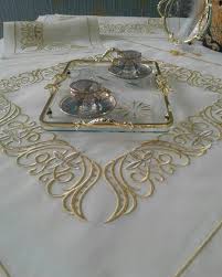 Orta sehpa fiyatlarımız da yine bazı ayrıntılara göre farklılık gösteriyor. Orta Sehpaya Ortu Icin 30 Fikir Elde Nakis Desenler Kanavice