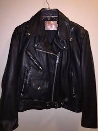 Stunning Condition Appears To Have Not Been Worn All Zippers And Snaps Work Great No Rust Does Have An Odor Coats For Women Motorcycle Jacket Women Jackets