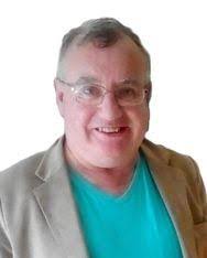 Deirdre Hewitt's Instagram, Twitter & Facebook