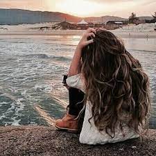 Multimedya Fotograflari 3 Arkasi Donuk Kahverengi Sacli Kiz Sac Stilleri Fotografcilik Tuyolari Fotografcilik