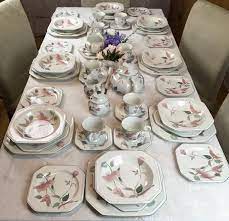 Pick fine or casual porcelain & bone china dinnerware. Vintage Mikasa Japan Continental Silk Flowers Dinnerware Set 8 Place Settings 53 Pieces Teapot Mikasa Dinnerware Set Fine China Dinnerware Mikasa Dinnerware