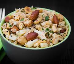 Salade Pour Sportif Au Riz Complet Graines Et Jus De Fruits En 2020 Salade Recette Salade Riz Complet