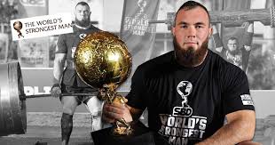 2019 world's strongest man champ martins licis is taking on a new role as he is set to host a behind the scenes look at the 2021 show. Mit 24 Jahren Oleksii Novikov Siegt Beim World S Strongest Man 2020 Gannikus De