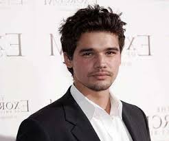 Steven Strait Biography