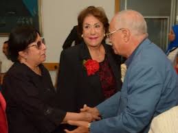 ذكرت الفنانة الكبيرة سميحة أيوب قصة زواجها من الكاتب. Ø³Ù…ÙŠØ±Ø© Ø¹Ø¨Ø¯ Ø§Ù„Ø¹Ø²ÙŠØ² Ø³Ø¹Ø¯ Ø§Ù„Ø¯ÙŠÙ† ÙˆÙ‡Ø¨Ø© Ø´Ù‡Ø¯ Ø¹Ù„Ù‰ Ø¹Ù‚Ø¯ Ø²ÙˆØ§Ø¬Ù‰ Ù…Ù† Ù…Ø­ÙÙˆØ¸ Ø¹Ø¨Ø¯ Ø§Ù„Ø±Ø­Ù…Ù† Ø¹ÙŠÙ†