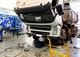 May 15, 2018 · bus and truck mechanics and diesel engine specialists, viewed september 14, 2020.) uti is an educational institution and cannot guarantee employment or salary. Diesel Truck Repair Best Flint Mi Semi Truck Repair