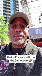 Darius Tucker's Instagram, Twitter & Facebook