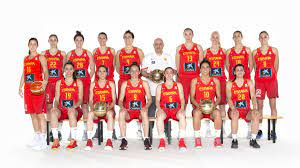 La catalana se despide a los 30 años. Asi Posa La Seleccion Femenina En La Foto Oficial Del Equipo As Com