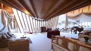 Spanish Meets Star Trek In Bart Prince House In South Pasadena Princes House Apartment Architecture Interior Design Major