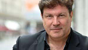 Francis fulton smith biography, ethnicity, religion, interesting facts, favorites, family, updates, childhood facts, information. Francis Fulton Smith Er Hat Seine Claudia Wieder Das Leben Ist Wunderbar Bunte De