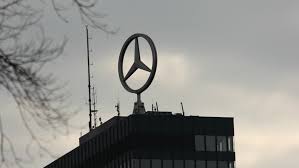 There is typically 1 dividend per year (excluding specials), and the dividend cover is approximately 2.6. Die Daimler Aktie Nicht Wegen Der Dividende Kaufen The Motley Fool Deutschland