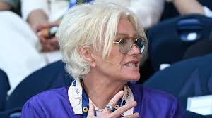 Deborra Lee-Furness sends a message to her ex Hugh Jackman at the  Australian Open after pictures emerge of him kissing his new girlfriend  Sutton Foster