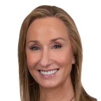 Kellie Wolfe's Instagram, Twitter & Facebook