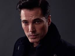 SurrealEstate's Tim Rozon: “The magic of the show is that group”