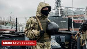 Negara itu telah berupaya untuk memodernisasi pasukan udara, laut Konflik Ukraina Rusia Poroshenko Desak Nato Kirim Armada Kapal Bbc News Indonesia