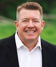 KU Alumni Association honors two recipients of Fred Ellsworth Medallion