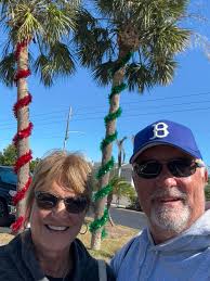 Our Unique Team is 𝘽𝘼𝘾𝙆 𝘼𝙏 𝙄𝙏 this morning and ready to serve you  at any of our three locations! We hope everyone had the most merry  Christmas🚙♥️