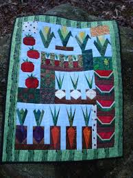 Vegetable Garden Wallhanging 75 00 Via Etsy Garden Quilt Quilted Wall Hangings Square Quilt