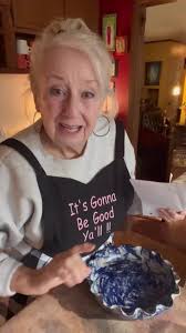 Video Old Lady Making A Pecan Pie