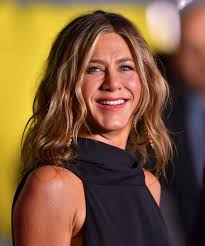 The jenniferaniston community on reddit. Jennifer Aniston Crashed The Emmys To Sanitize