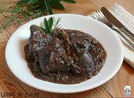 Altrove scalda una noce di burro in una padella rapida e passa il fegato della lepre, o, in mancanza, il fegato di un. Lepre In Salmi Ricetta Della Nonna