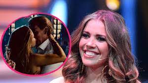 Victoria swarovski is a pop singer, zodiac sign: Selten Victoria Swarovski Teilt Knutschfoto Mit Ihrem Mann Promiflash De