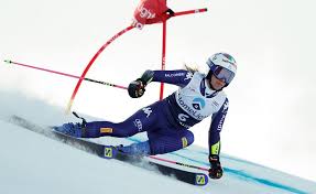 Federica brignone, sofia goggi e marta bassino si prendono tutti e tre i gradini del podio e chiudono alla grande. Risultati Prima Manche Gigante Femminile Courchevel La Classifica
