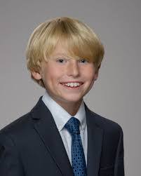 Spencer Willis's Instagram, Twitter & Facebook