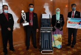 Kekosongan pengawal keselamatan zb security services sdn bhd. Katil Berdiri Fisioterapi Rangkul Anugerah Perdana Inovasi Kkm 2020 Astro Awani