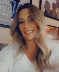 April May's serves coffee and more throughout wildifres, pandemic