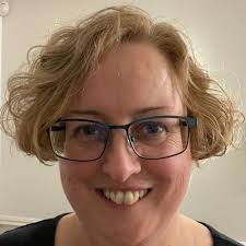 Colette Humphrey's Instagram, Twitter & Facebook