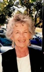 Mary Pearcy's Instagram, Twitter & Facebook