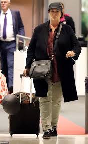 Find tracy grimshaw's contact information, age, background check, white pages, resume, professional records, pictures, bankruptcies & property records. A Current Affair S Tracy Grimshaw Goes Incognito In A Military Style Cap At Sydney Airport Newsgroove Uk