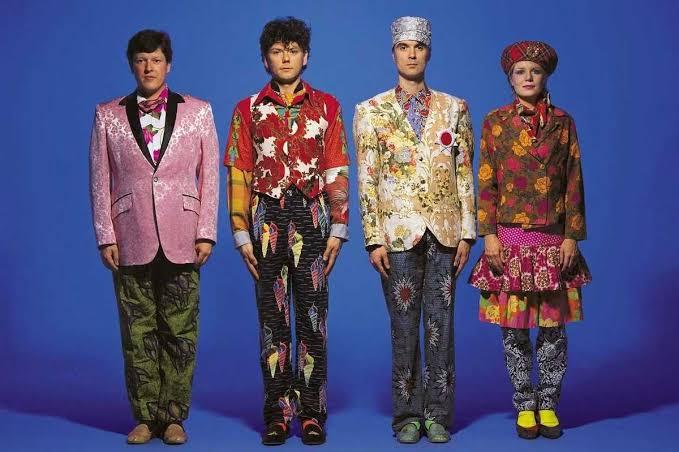 Talking Heads Prepping Career-Spanning Coffee Table Book 'New Feeling' |  Billboard Canada
