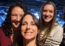 Another super fun year at the Royal!! Dressage night is always so fun and  love getting to spend it with our wonderful crew ❣️