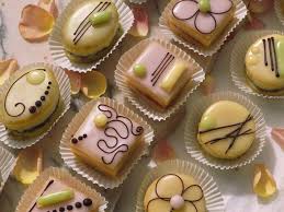 Petits Fours Rezept Cupcake Kuchen Birnen Crumble Geback
