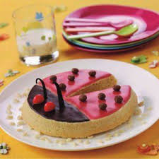 Layer Cake Au Caramel Au Beurre Sale Gateau Coccinelle Recette Gateau Gateau