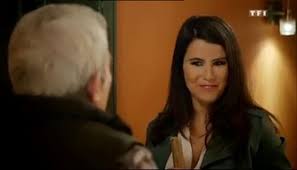 C'est au milieu d'une cour parée de mille lumières que lambert, aymeric, issa et les autres s'activent afin d'accueillir au mieux leurs invités très spéciaux pour pas de rediffusions pour nos chers voisins dans les 7 prochains jours. Karine Ferri Nos Chers Voisins 30 Mai 2014 Video Dailymotion