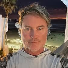 Peter Matus's Instagram, Twitter & Facebook